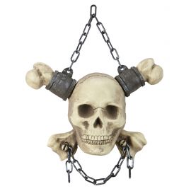 Calavera con cadenas y huesos