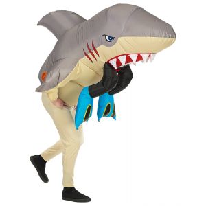Disfraz ataque tiburon